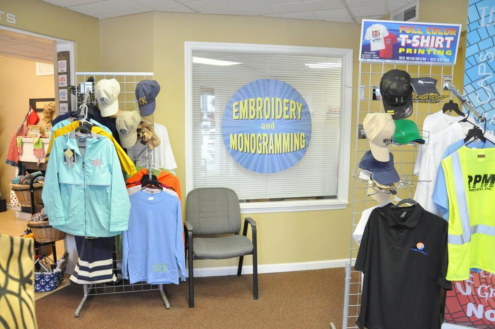 Office-Retail and Warehouse on Hixson PIke: 5424 Hixson Pike, Hixson, TN 37343